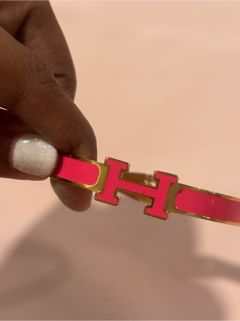 🩷Hot Pink🩷 Clasp Bangle Bracelet Size PM Small Luxury Designer Letter H - Picture 7 of 14